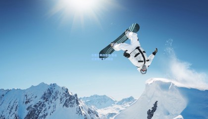 谷爱凌再创佳绩 自由式滑雪世界杯摘金