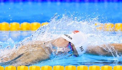 国乒包揽世乒赛五冠 马龙樊振东上演巅峰对决