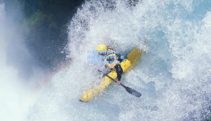 F1大奖赛西班牙站，维斯塔潘强势夺冠，红牛车队延续统治地位
